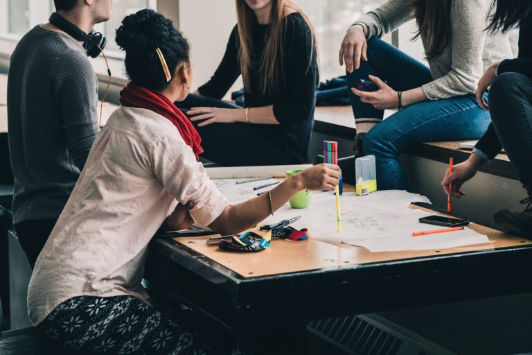 donne straniere che lavorano in Italia