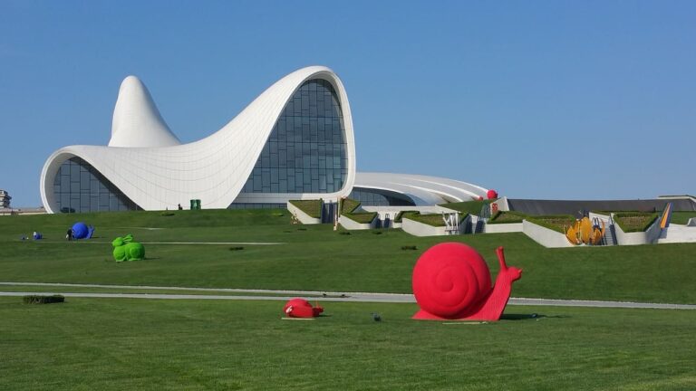 Immagine panoramica del cenrto culturale di Baku