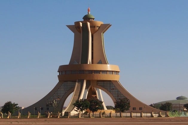 monumento in burkina faso