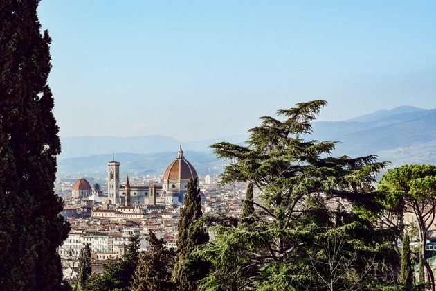 Fideiussione Bancaria per il Visto Turistico per l'invito dei cittadini Filippini in Italia 2024, Firenze scorcio panoramico
