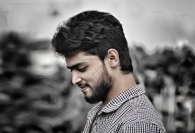 ragazzo bengalese che chiede il visto per studio